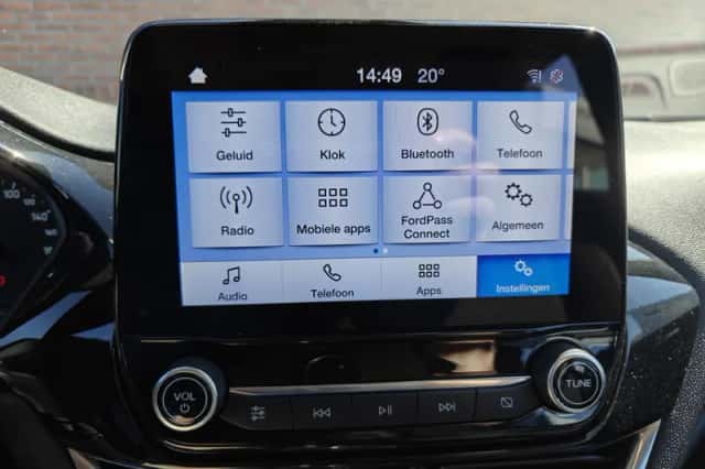 Ford Fiesta (2020) thumbnail 16