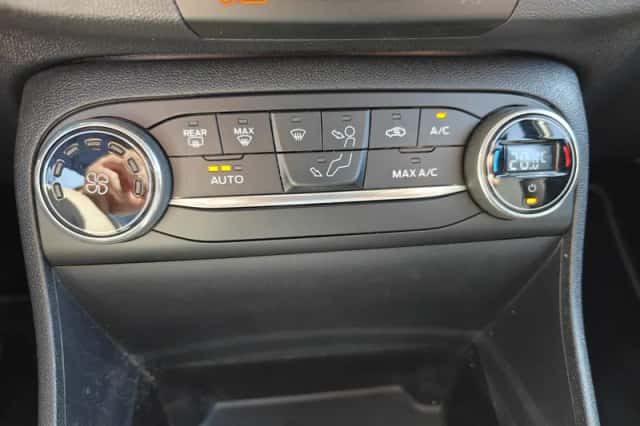 Ford Fiesta (2020) thumbnail 19