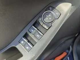 Ford Fiesta (2020) thumbnail 25