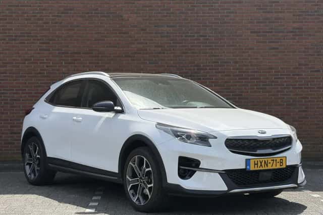 Kia XCeed (2021) thumbnail 2