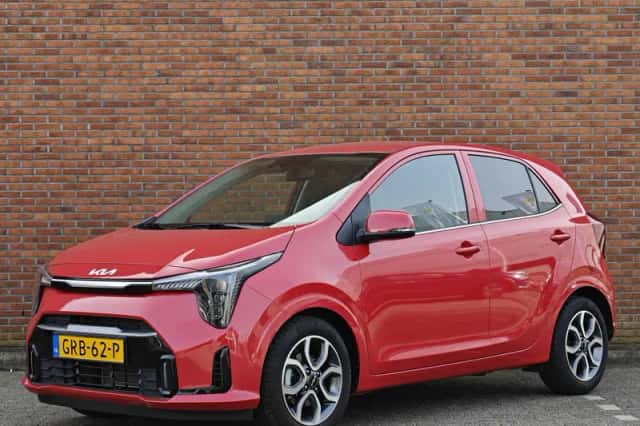 Kia Picanto (2024) thumbnail 2