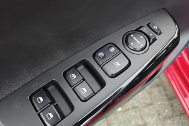 Kia Picanto (2024) thumbnail 25