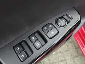 Kia Picanto (2024) thumbnail 25