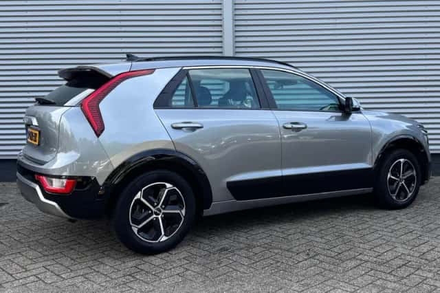 Kia Niro (2022) thumbnail 6