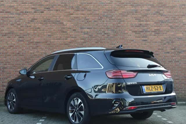 Kia Ceed Sportswagon (2025) thumbnail 4