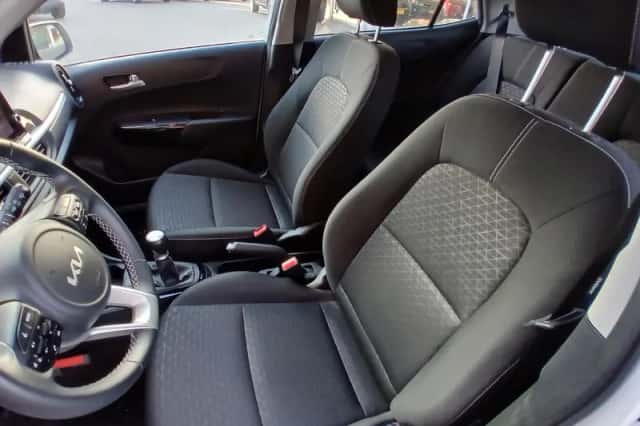 Kia Picanto (2022) thumbnail 11