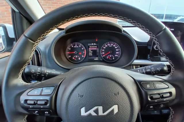 Kia Picanto (2022) thumbnail 14