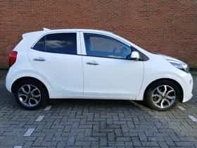 Kia Picanto (2022) thumbnail 5