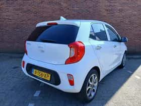 Kia Picanto (2022) thumbnail 6