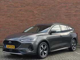 Ford Focus (2024) thumbnail 2