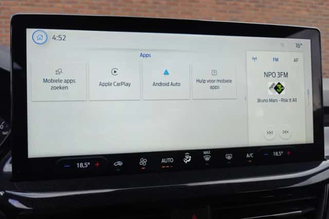 Ford Focus (2022) thumbnail 16