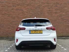 Ford Focus (2022) thumbnail 3