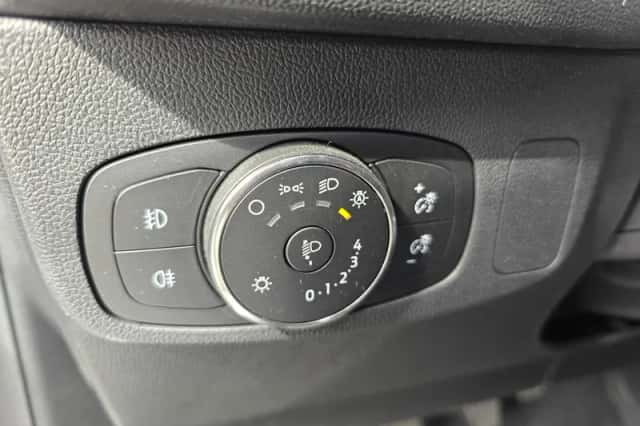 Ford Focus (2022) thumbnail 22