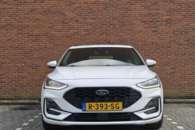 Ford Focus (2022) thumbnail 6
