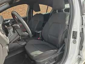 Ford Focus (2022) thumbnail 7