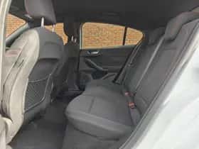Ford Focus (2022) thumbnail 9