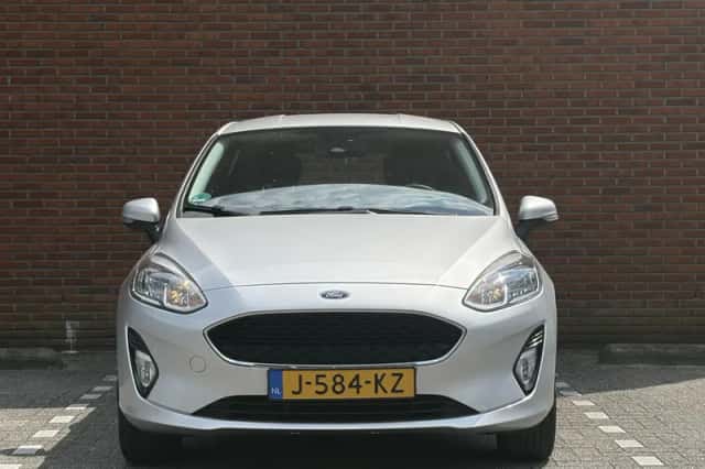 Ford Fiesta (2020) thumbnail 2