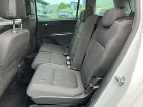 Opel Zafira (2017) thumbnail 11