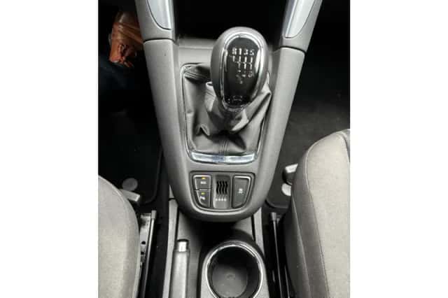 Opel Zafira (2017) thumbnail 18