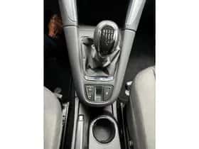 Opel Zafira (2017) thumbnail 18
