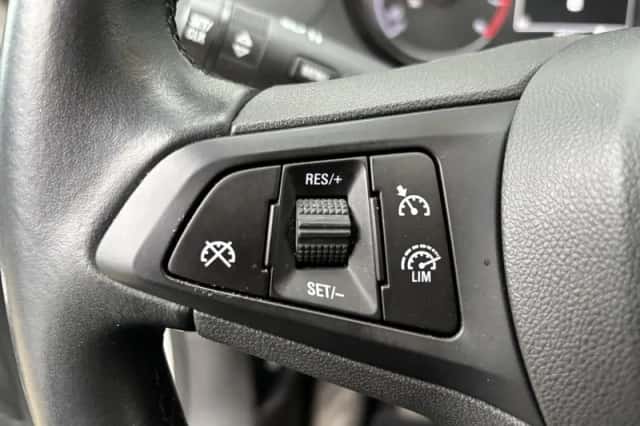 Opel Zafira (2017) thumbnail 19