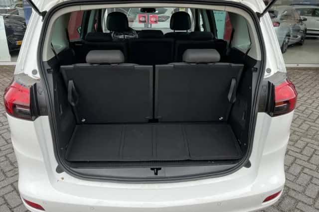 Opel Zafira (2017) thumbnail 21