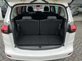 Opel Zafira (2017) thumbnail 21
