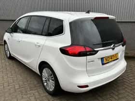 Opel Zafira (2017) thumbnail 4