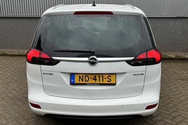Opel Zafira (2017) thumbnail 5