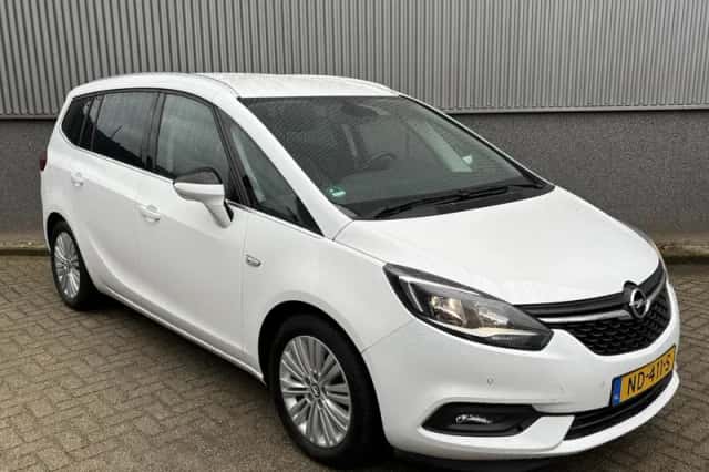 Opel Zafira (2017) thumbnail 7