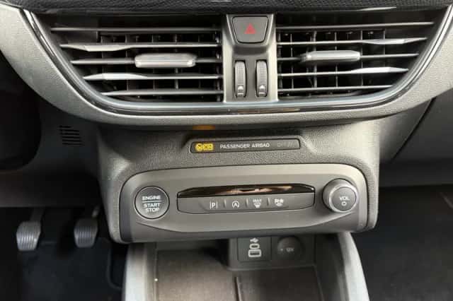Ford Focus (2024) thumbnail 23