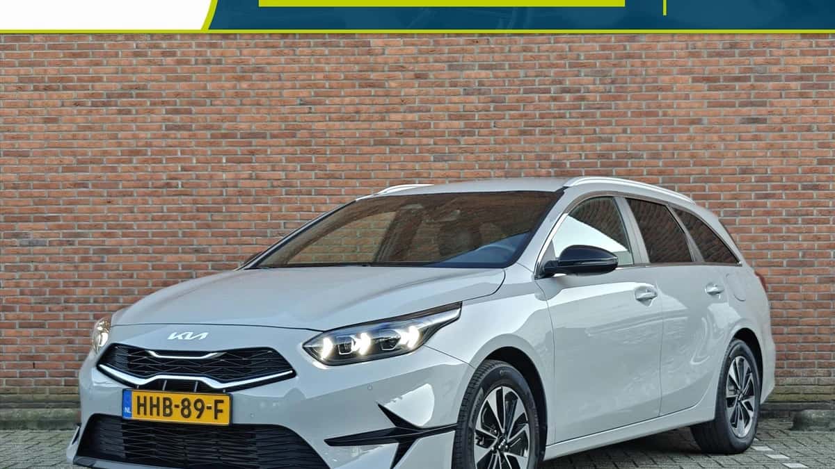 Kia Ceed Sportswagon (2025) — foto 1
