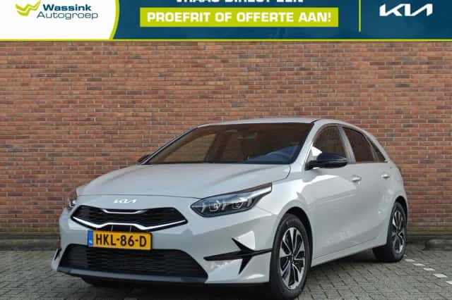 Kia Ceed (2025) thumbnail 1