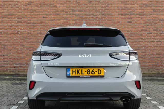 Kia Ceed (2025) thumbnail 5