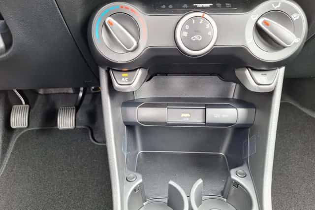 Kia Picanto (2024) thumbnail 12