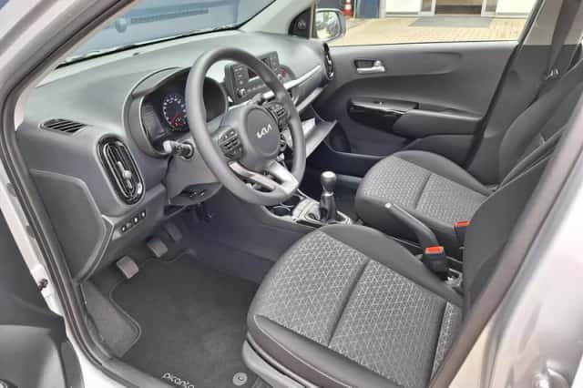Kia Picanto (2024) thumbnail 15