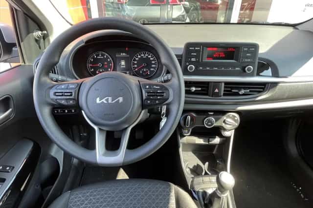 Kia Picanto (2024) thumbnail 18