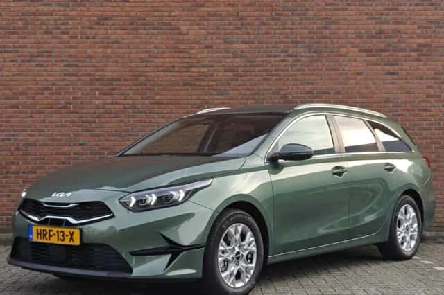 Kia Ceed Sportswagon (2025) thumbnail 2
