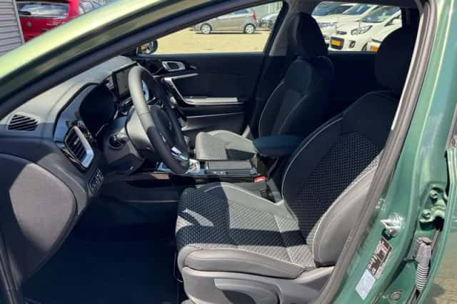 Kia Ceed Sportswagon (2025) thumbnail 10