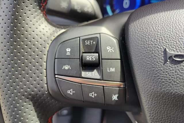 Ford Kuga (2023) thumbnail 21