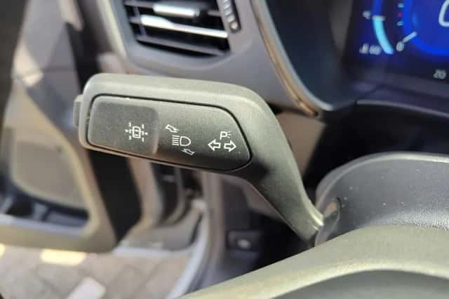 Ford Kuga (2023) thumbnail 23