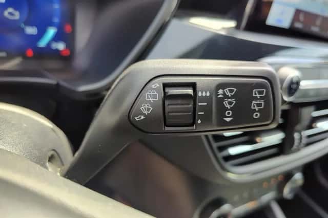 Ford Kuga (2023) thumbnail 24