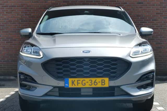 Ford Kuga (2023) thumbnail 32