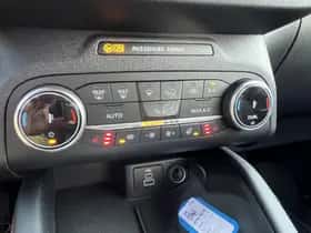 Ford Kuga (2024) thumbnail 17