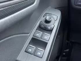 Ford Kuga (2024) thumbnail 18