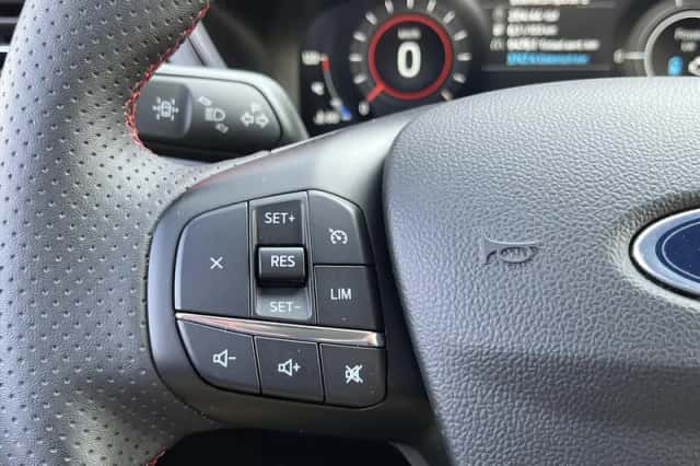 Ford Kuga (2024) thumbnail 20