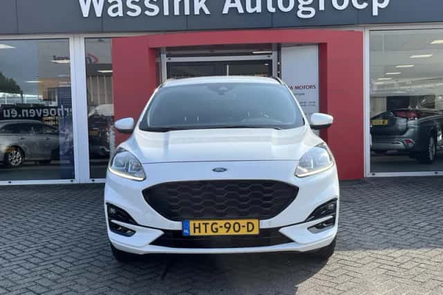 Ford Kuga (2024) thumbnail 3