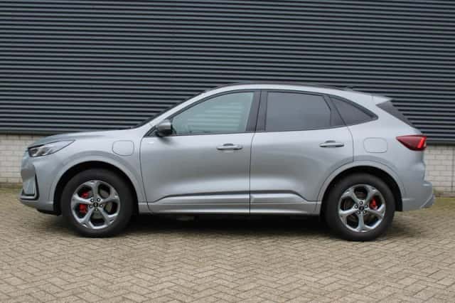 Ford Kuga (2024) thumbnail 4