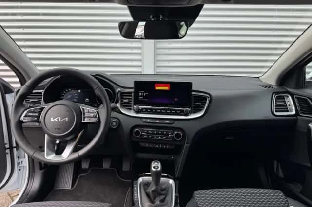 Kia Ceed Sportswagon (2025) thumbnail 4