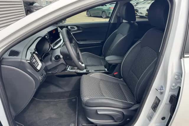 Kia Ceed Sportswagon (2025) thumbnail 5